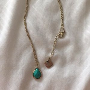 Kendra Scott necklace